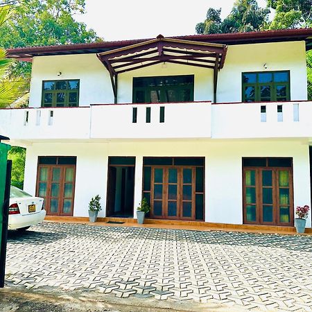 La Riya Ella - 05 Minutes To Ella Town Bed & Breakfast Exterior foto