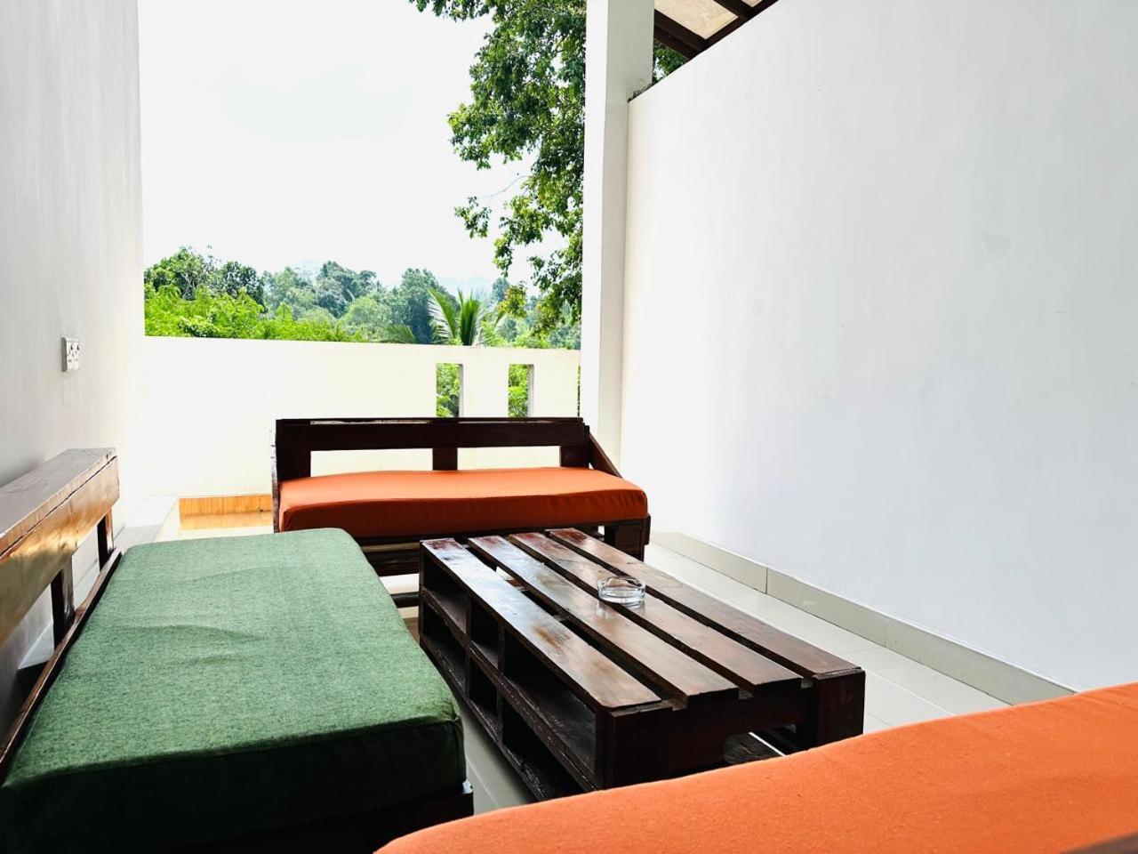 La Riya Ella - 05 Minutes To Ella Town Bed & Breakfast Exterior foto
